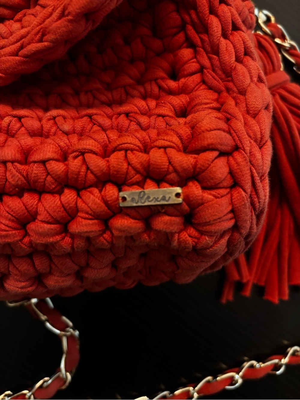 Alexa Red Crochet Crossbody Bag Chunky Knit T-Shirt Yarn Purse Tassel - Picture 3 of 12